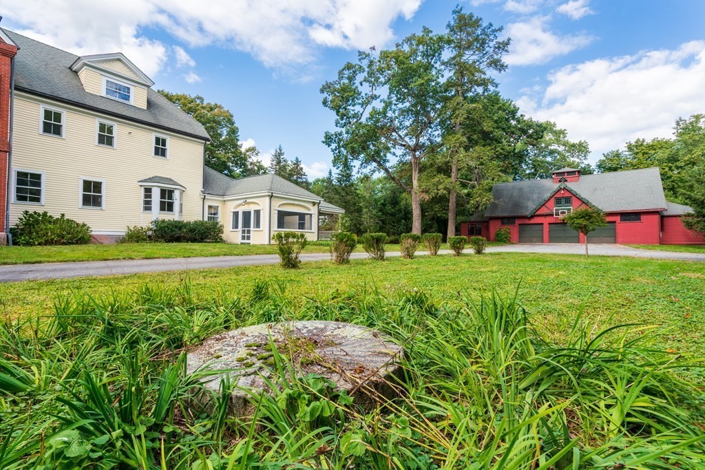 23-29 Lewis Road Concord, MA 01742 - Photo 4 of 42