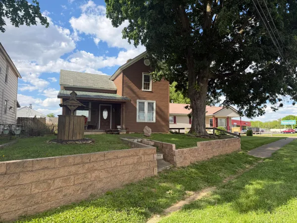 $172,700 | 406 Lancaster Pike, Circleville, OH 43113