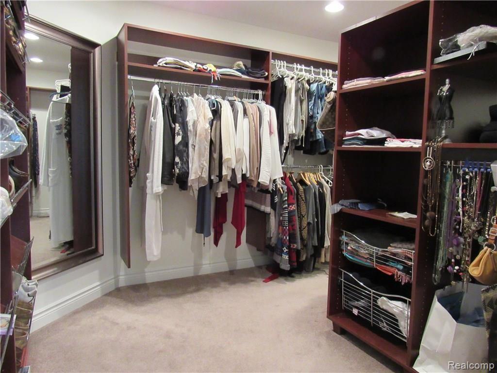 3853 Beechcrest Road Rochester Hills, MI 48309 - Photo 26 of 55