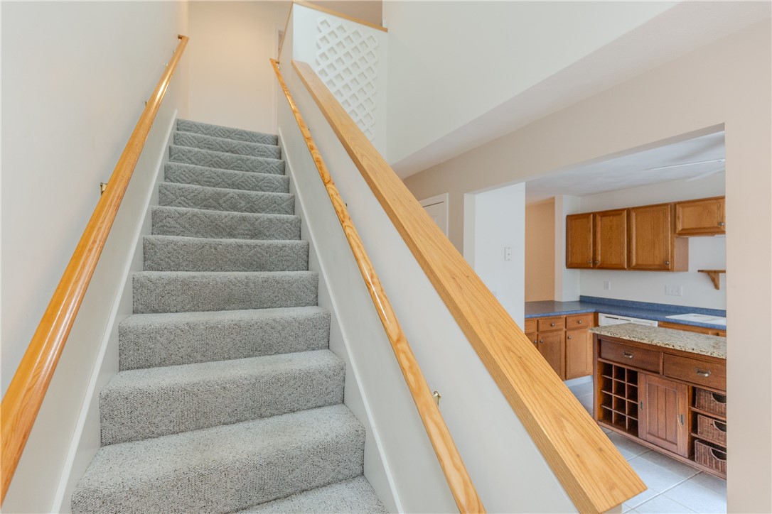 5 Wake Robin Road, Unit 3103 Lincoln, RI 02865 - Photo 7 of 15 Staircase