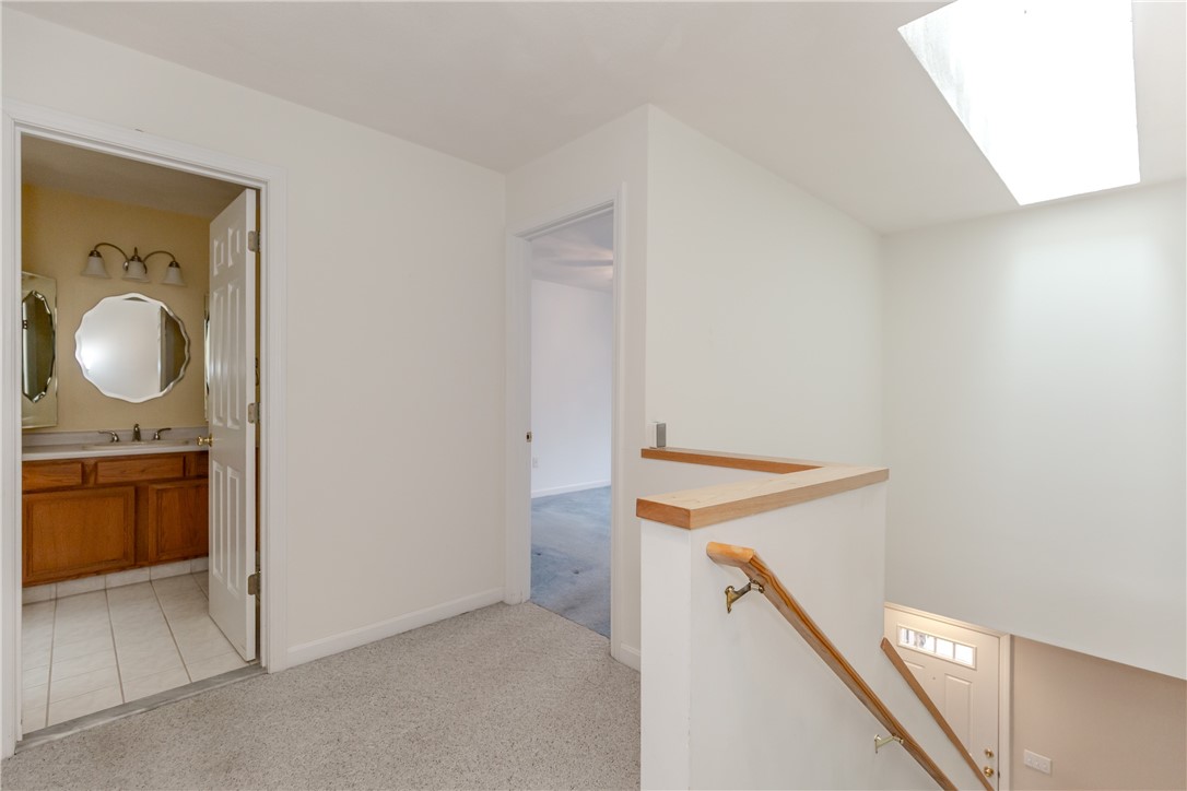 5 Wake Robin Road, Unit 3103 Lincoln, RI 02865 - Photo 10 of 15 Upstairs Landing