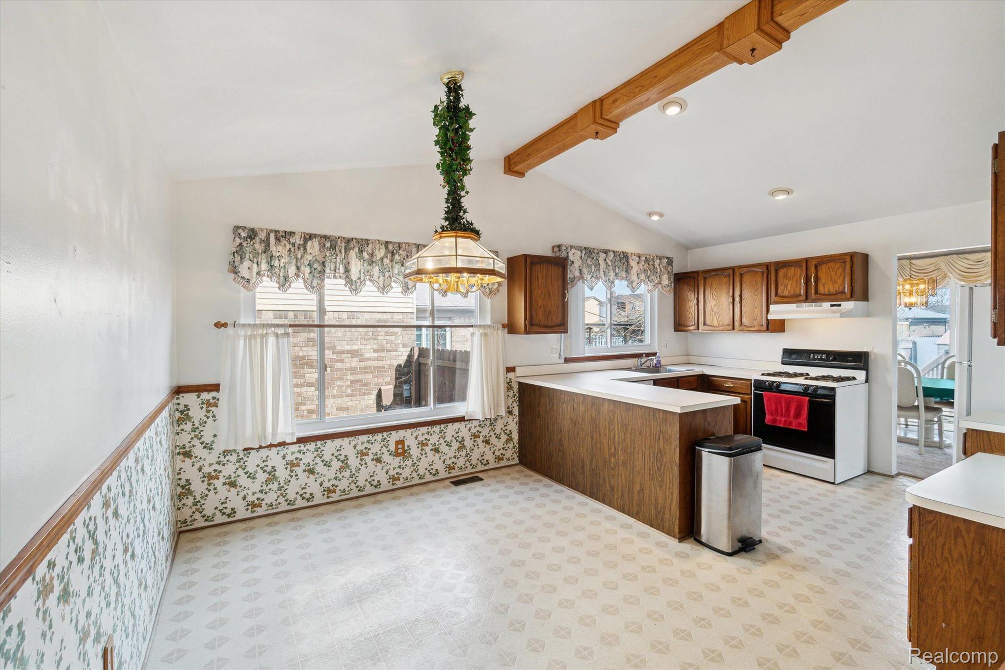 42315 Hanford Road Canton, MI 48187 - Photo 23 of 45 Gallery Image 23