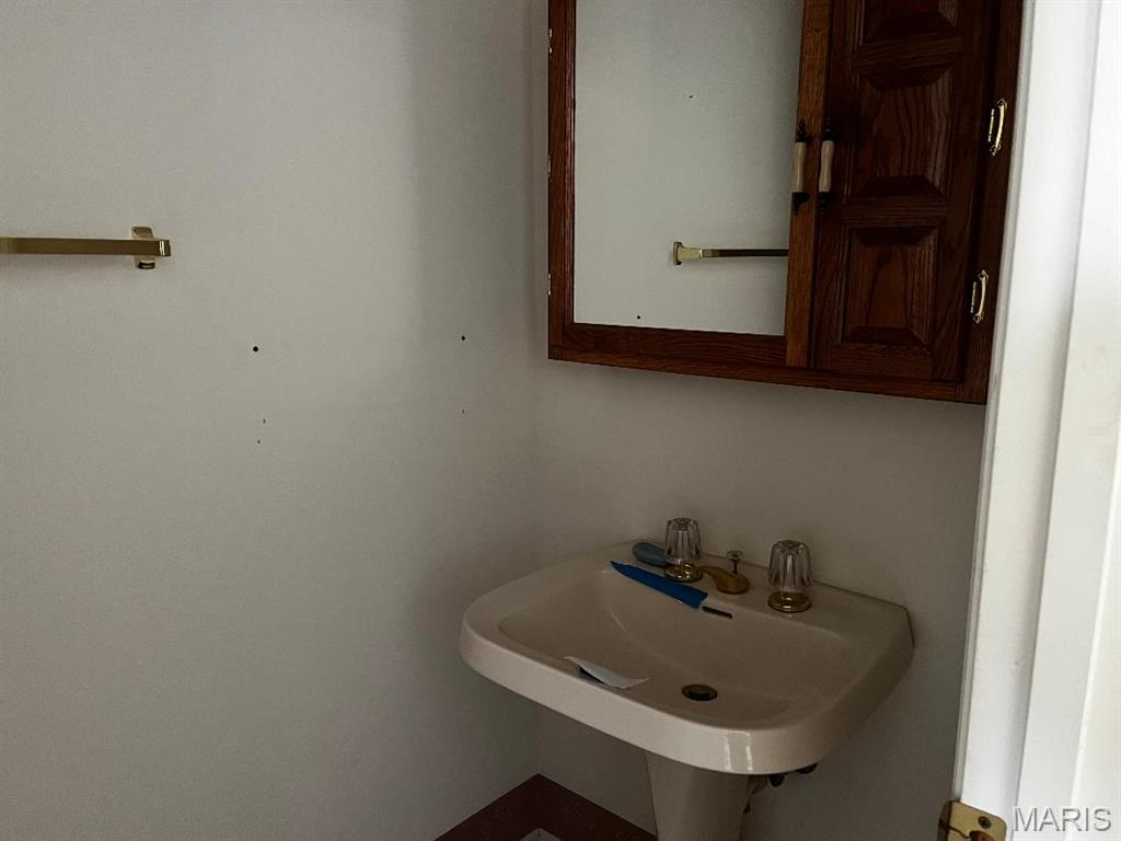 20 Ridge Mt Court St. Charles, MO 63303 - Photo 12 of 16