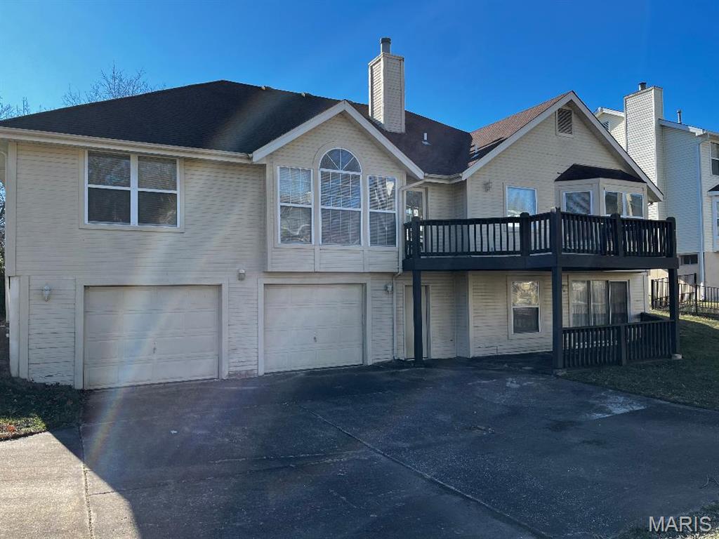 20 Ridge Mt Court St. Charles, MO 63303 - Photo 2 of 16