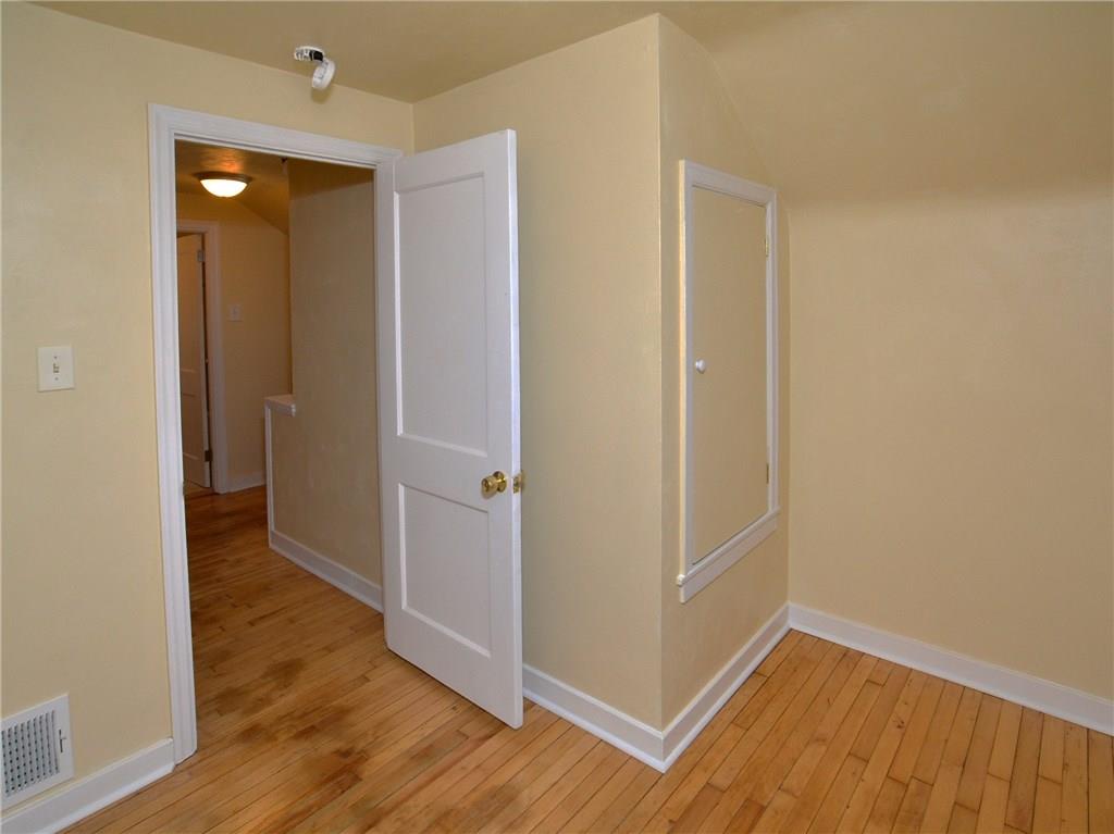476 Hamil Road Penn Hills, PA 15147 - Photo 13 of 22 Gallery Image 13
