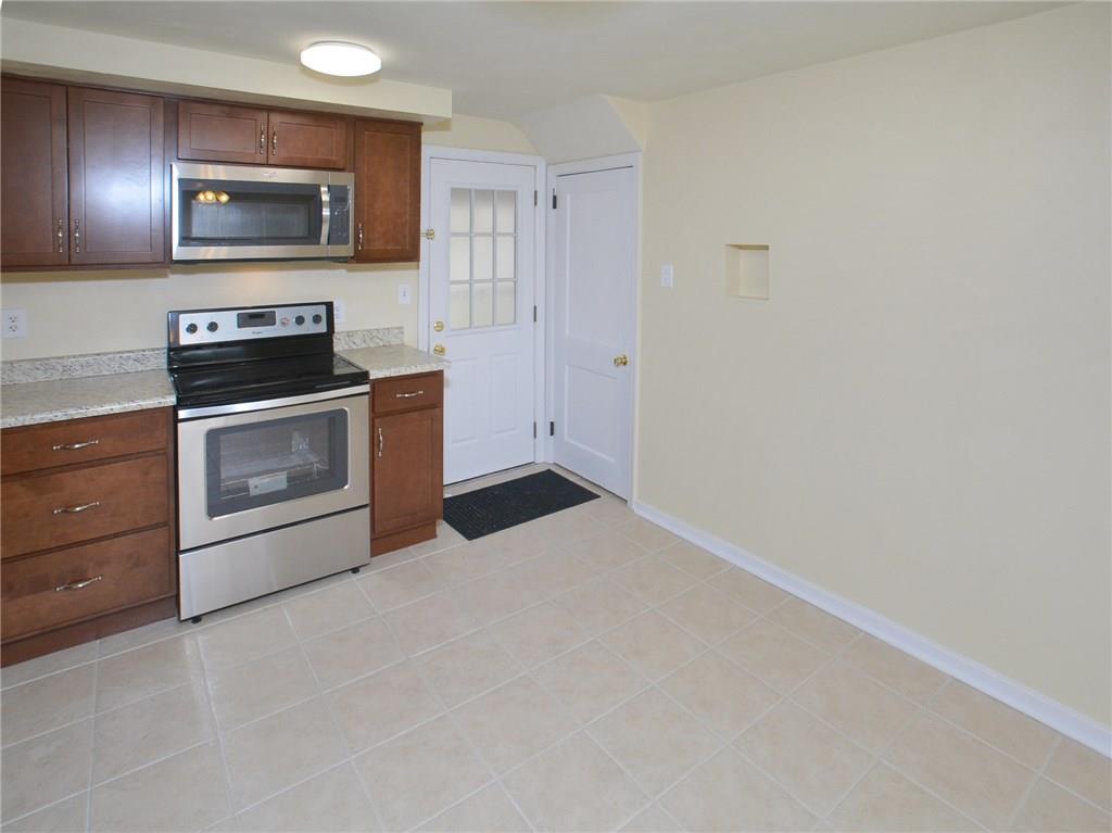 476 Hamil Road Penn Hills, PA 15147 - Photo 3 of 22 Gallery Image 3