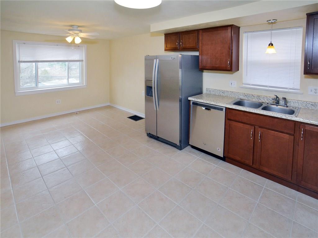 476 Hamil Road Penn Hills, PA 15147 - Photo 4 of 22 Gallery Image 4