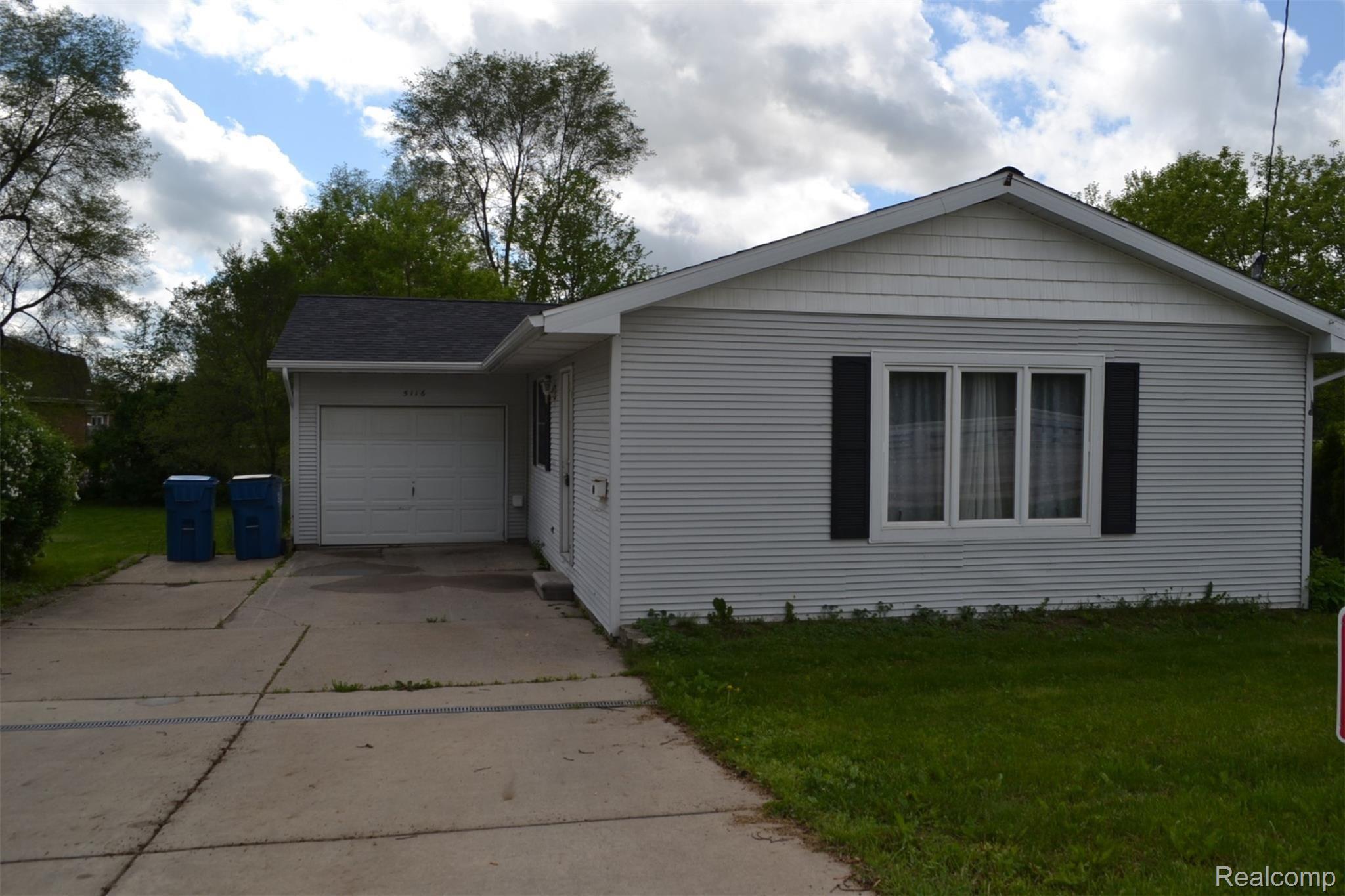 5116 Morrish Road Swartz Creek, MI 48473 - Photo 35 of 35 DSC_0230.JPG