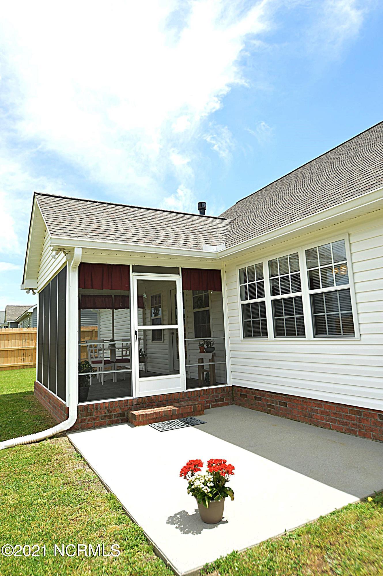 314 Conner Grant Road New Bern, NC 28562 - Photo 12 of 42 DSC_1663
