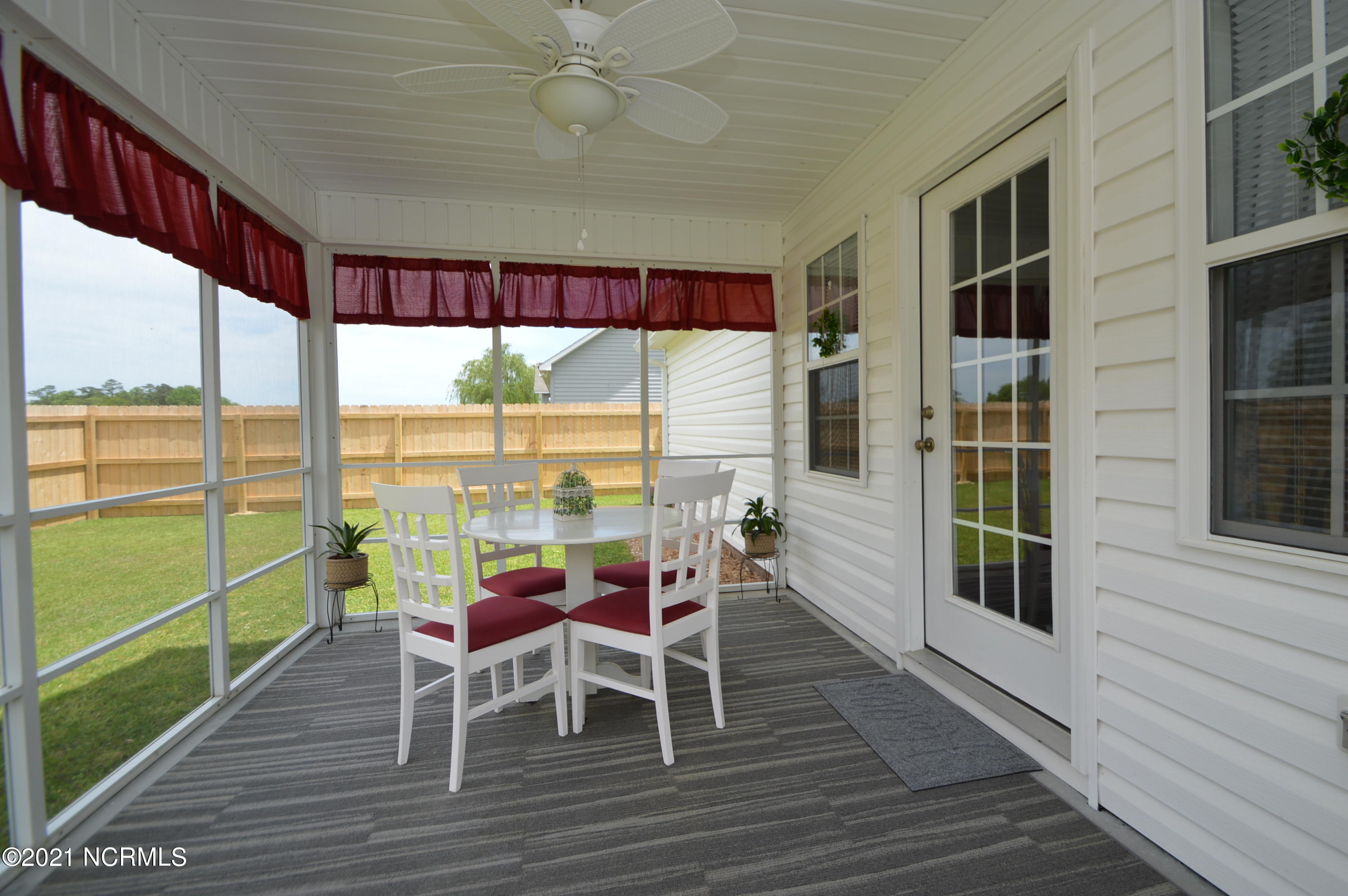 314 Conner Grant Road New Bern, NC 28562 - Photo 14 of 42 DSC_1667