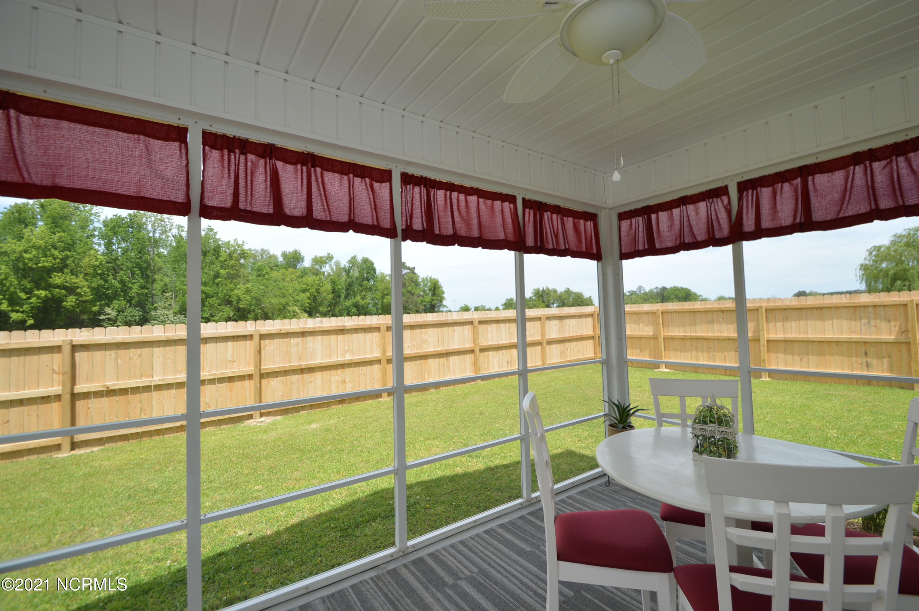 314 Conner Grant Road New Bern, NC 28562 - Photo 15 of 42 DSC_1668