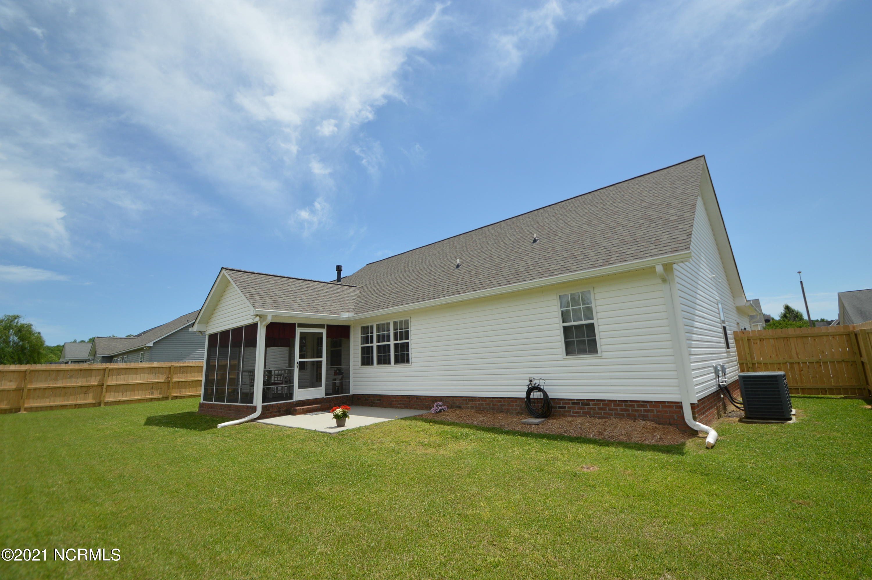 314 Conner Grant Road New Bern, NC 28562 - Photo 17 of 42 DSC_1662
