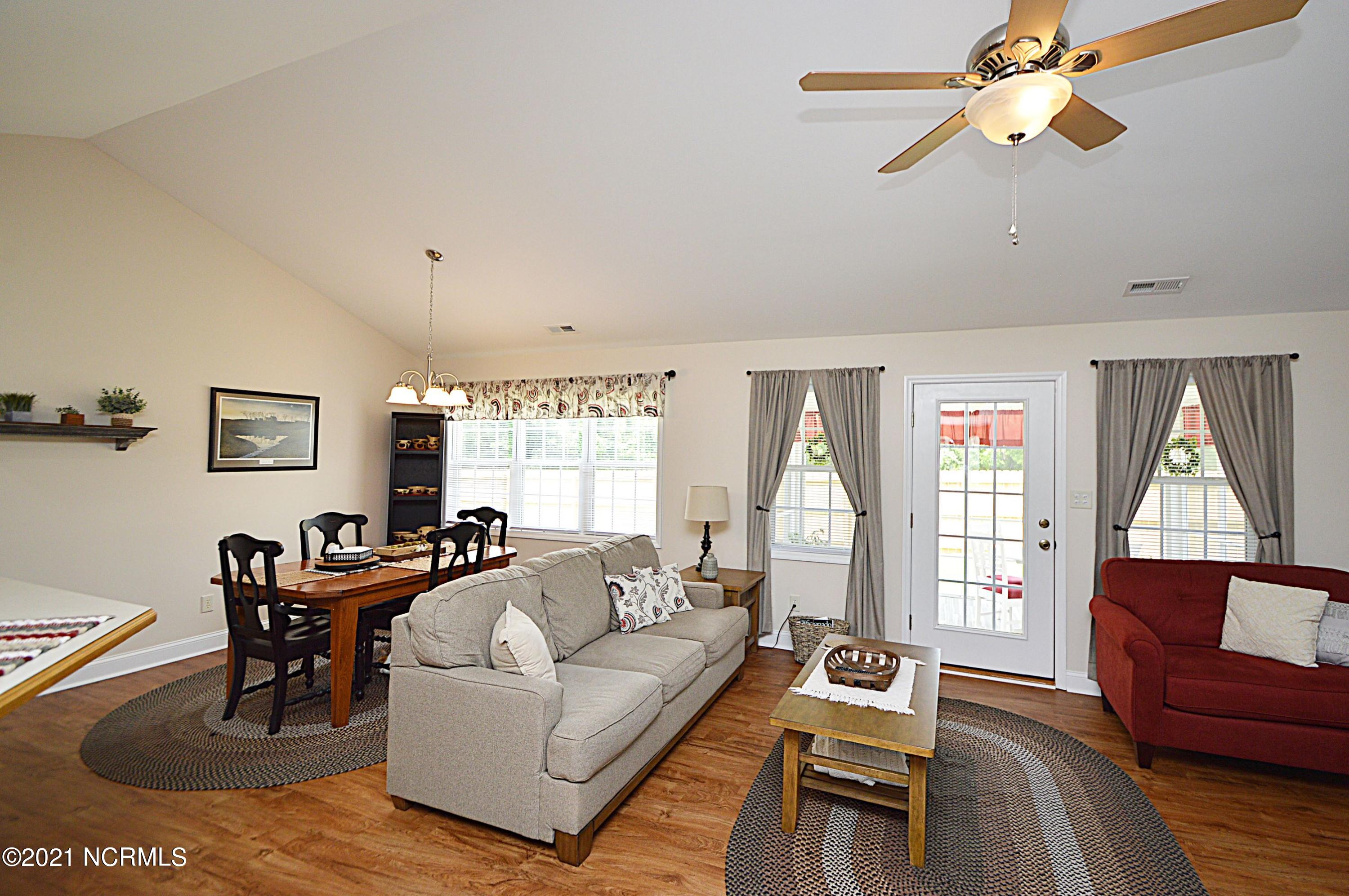 314 Conner Grant Road New Bern, NC 28562 - Photo 29 of 42 DSC_1687