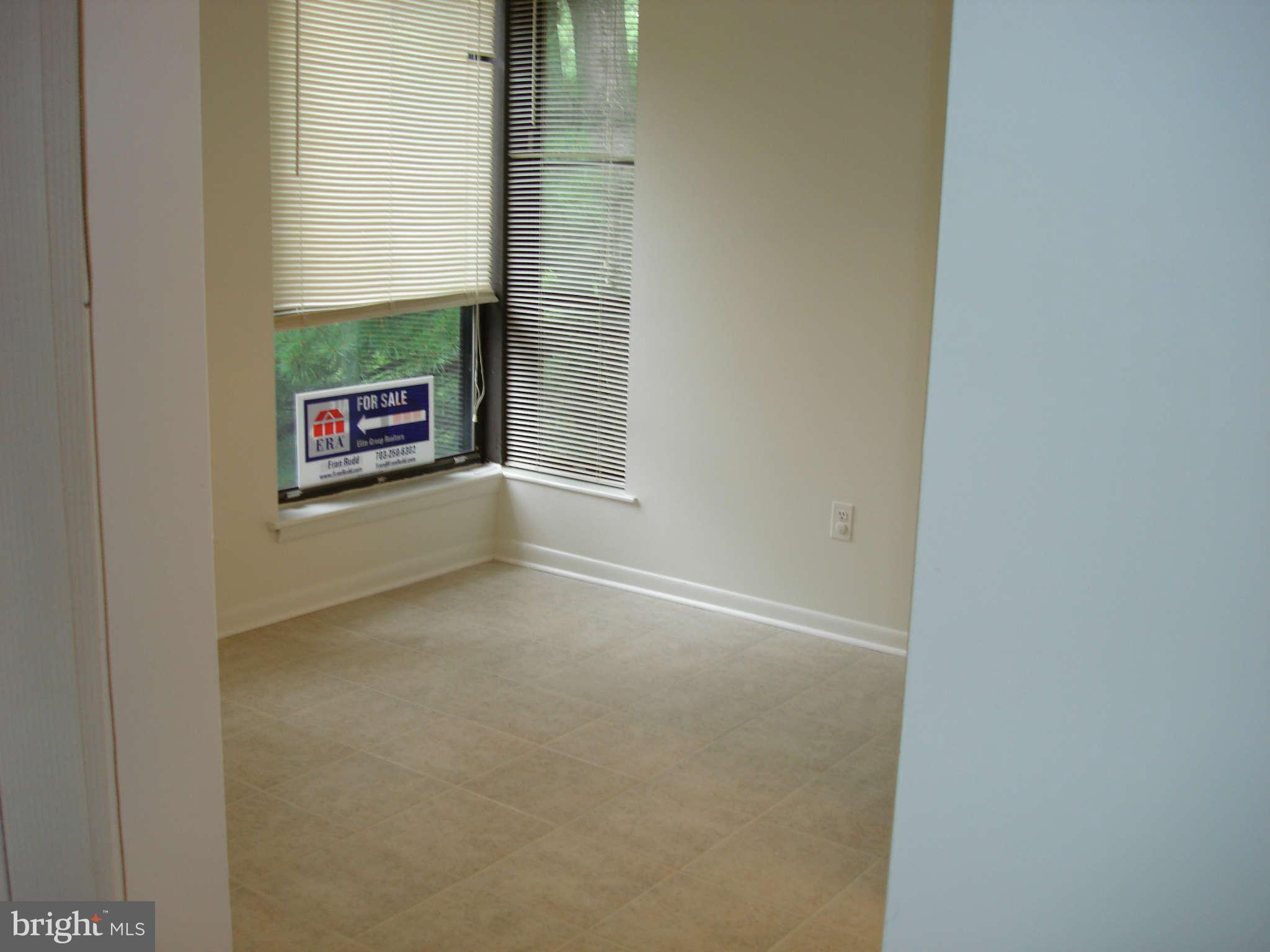 11204 Chestnut Grove Square, Unit 207 Reston, VA 20190 - Photo 19 of 30 Kitchen