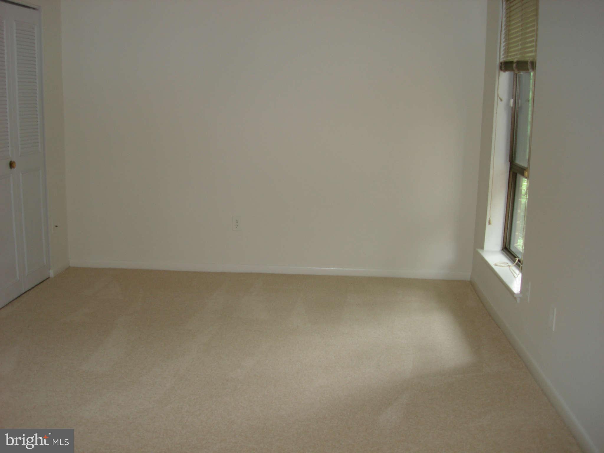 11204 Chestnut Grove Square, Unit 207 Reston, VA 20190 - Photo 28 of 30 Bedroom