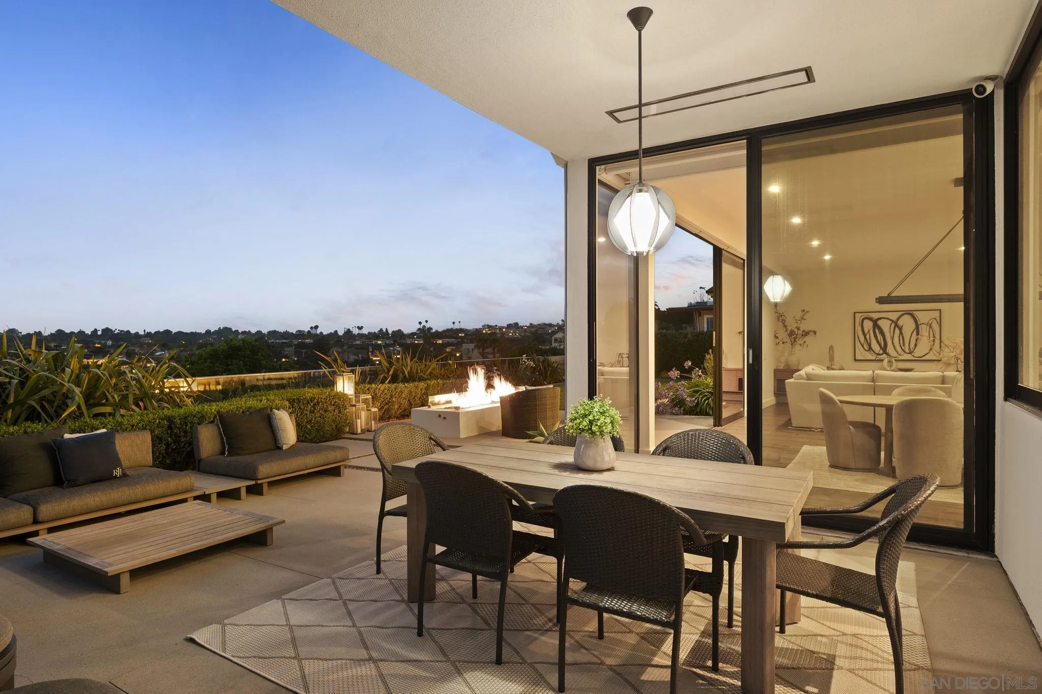5594 Soledad Road La Jolla, CA 92037 - Photo 18 of 33