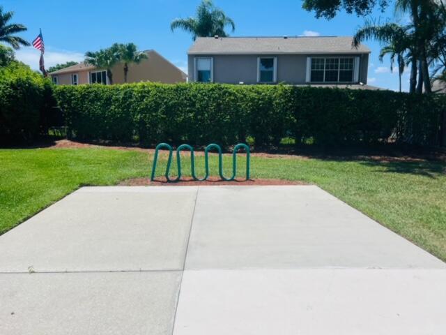 22492 Middletown Drive Boca Raton, FL 33428 - Photo 28 of 35 a house view with garden space