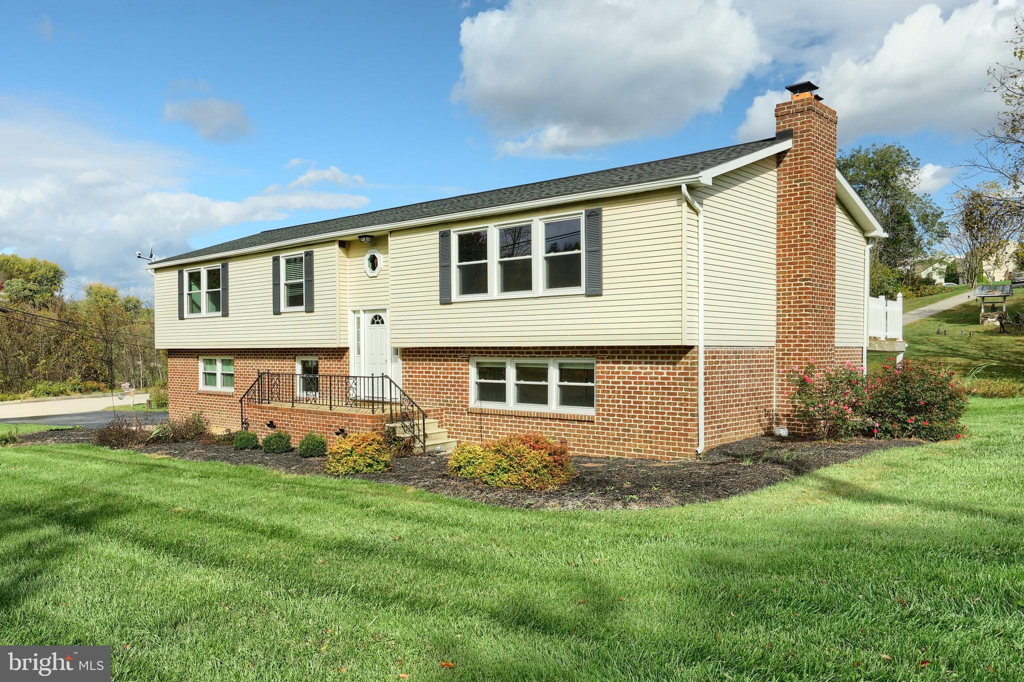 2525 Springwood Road York, PA 17402 - Photo 4 of 54 Gallery Image 4