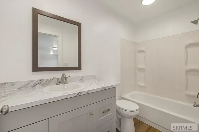 $399,000 | 380 Ronglyn Avenue, Idaho Falls, ID 83401