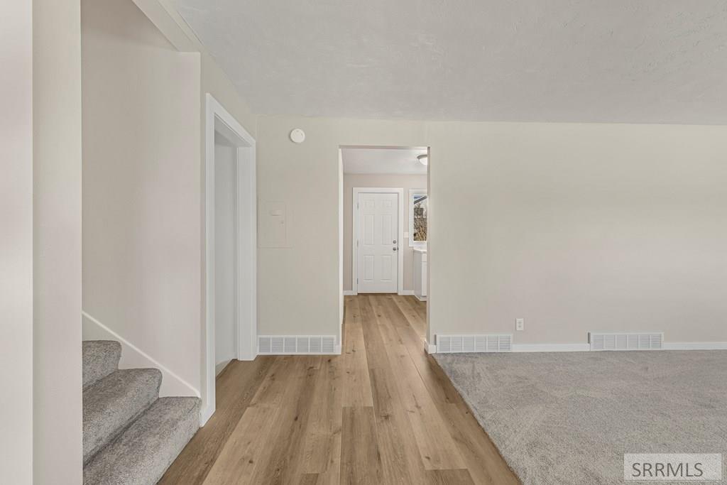 380 Ronglyn Avenue Idaho Falls, ID 83401 - Photo 6 of 50