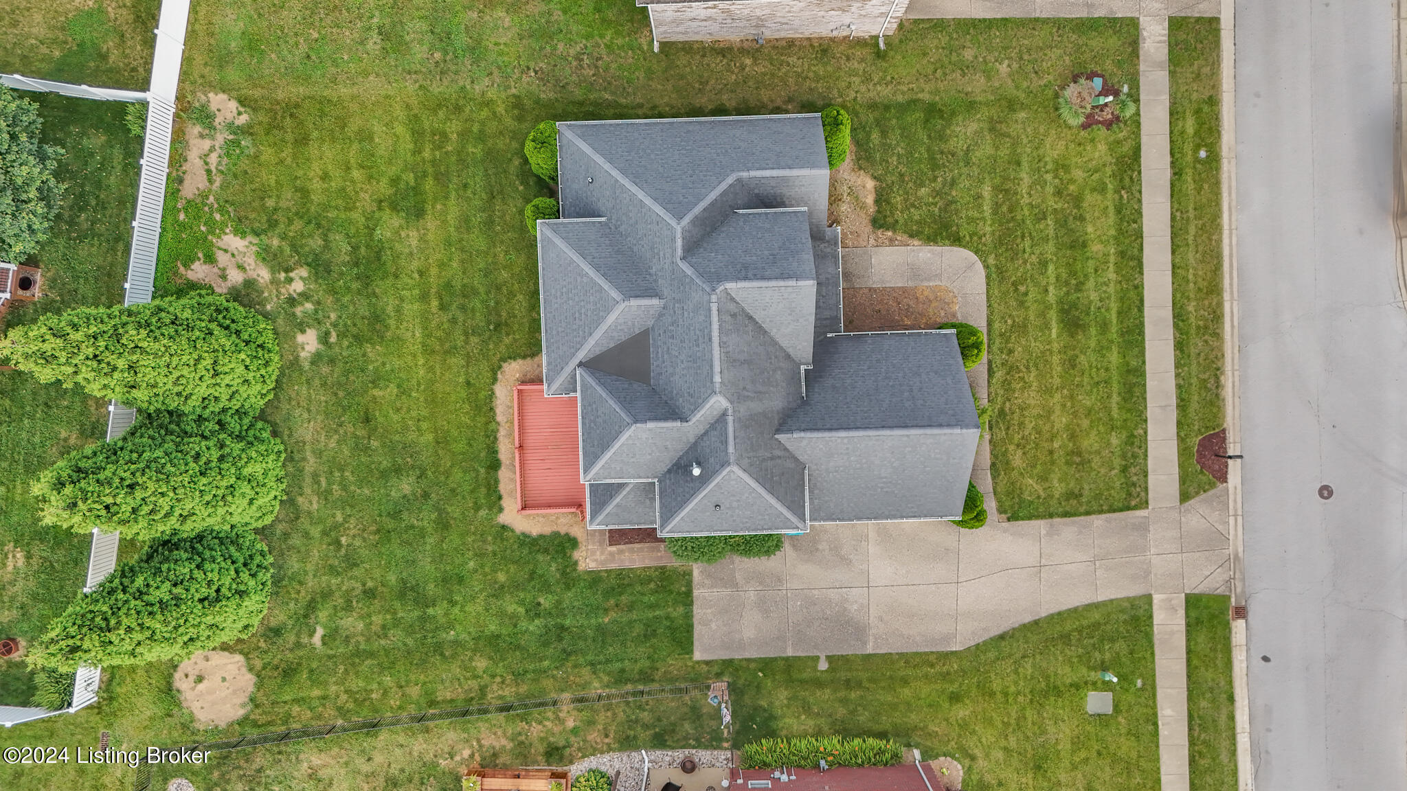 9610 Keeling Ridge Road Louisville, KY 40291 - Photo 9 of 52 DJI_20240715082233_0039_D