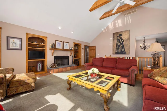 $1,325,000 | 16202 West Cottonwood Road, Elmwood, IL 61529