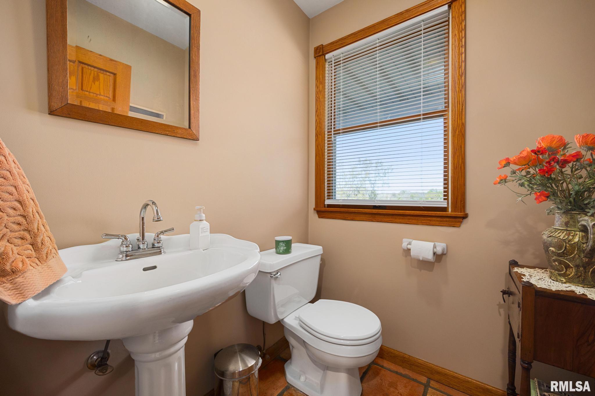 16202 West Cottonwood Road Elmwood, IL 61529 - Photo 26 of 60