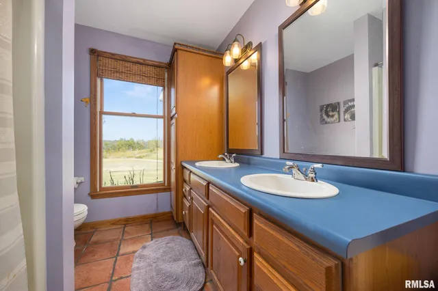 $1,325,000 | 16202 West Cottonwood Road, Elmwood, IL 61529