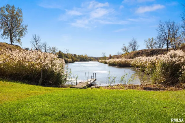 $1,325,000 | 16202 West Cottonwood Road, Elmwood, IL 61529