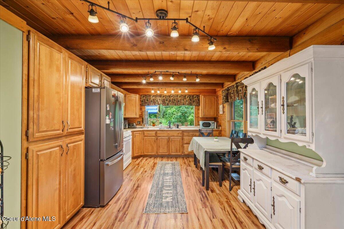 14751 North Smith Avenue Rathdrum, ID 83858 - Photo 11 of 44 24-Kitchen