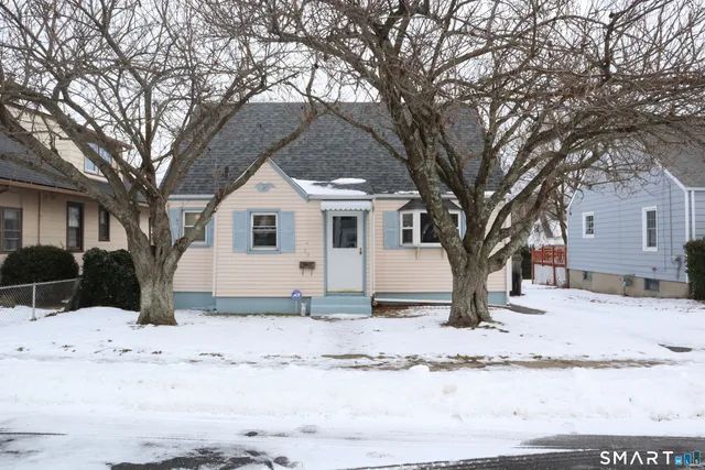 $450,000 | 29 Ormond Street, Milford, CT 06461