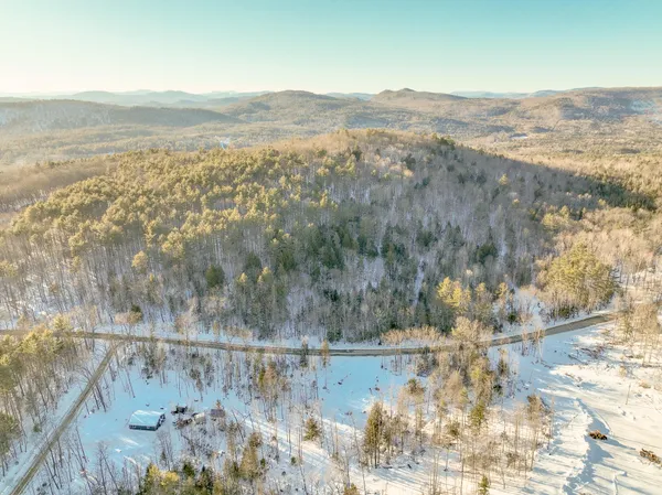 $28,900 | 303 Common Road, Dixfield, ME 04224