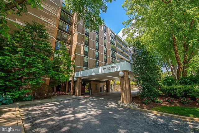 $485,000 | 41 Conshohocken State Road, Unit 109, Bala Cynwyd, PA 19004