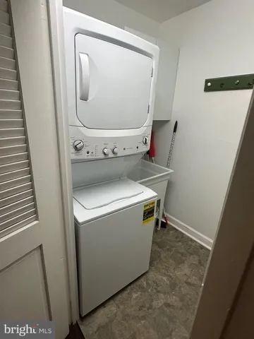 $485,000 | 41 Conshohocken State Road, Unit 109, Bala Cynwyd, PA 19004