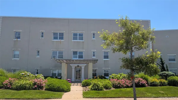 $279,900 | 138-11 Beach Channel Drive, Unit C2 | Belle Harbor