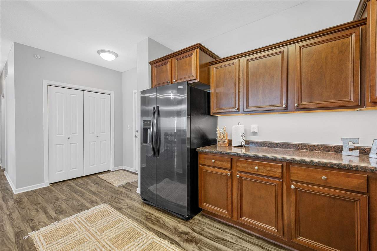 1092 Walnut Avenue, Unit 117 Riverside, IA 52327 - Photo 12 of 34 Gallery Image 12