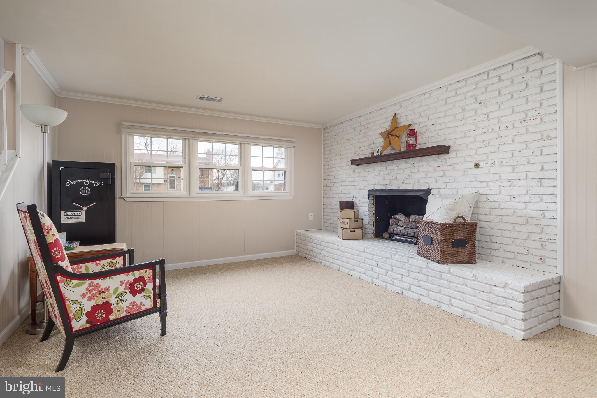 9705 Botsford Road Manassas, VA 20109 - Photo 16 of 22 Family Room