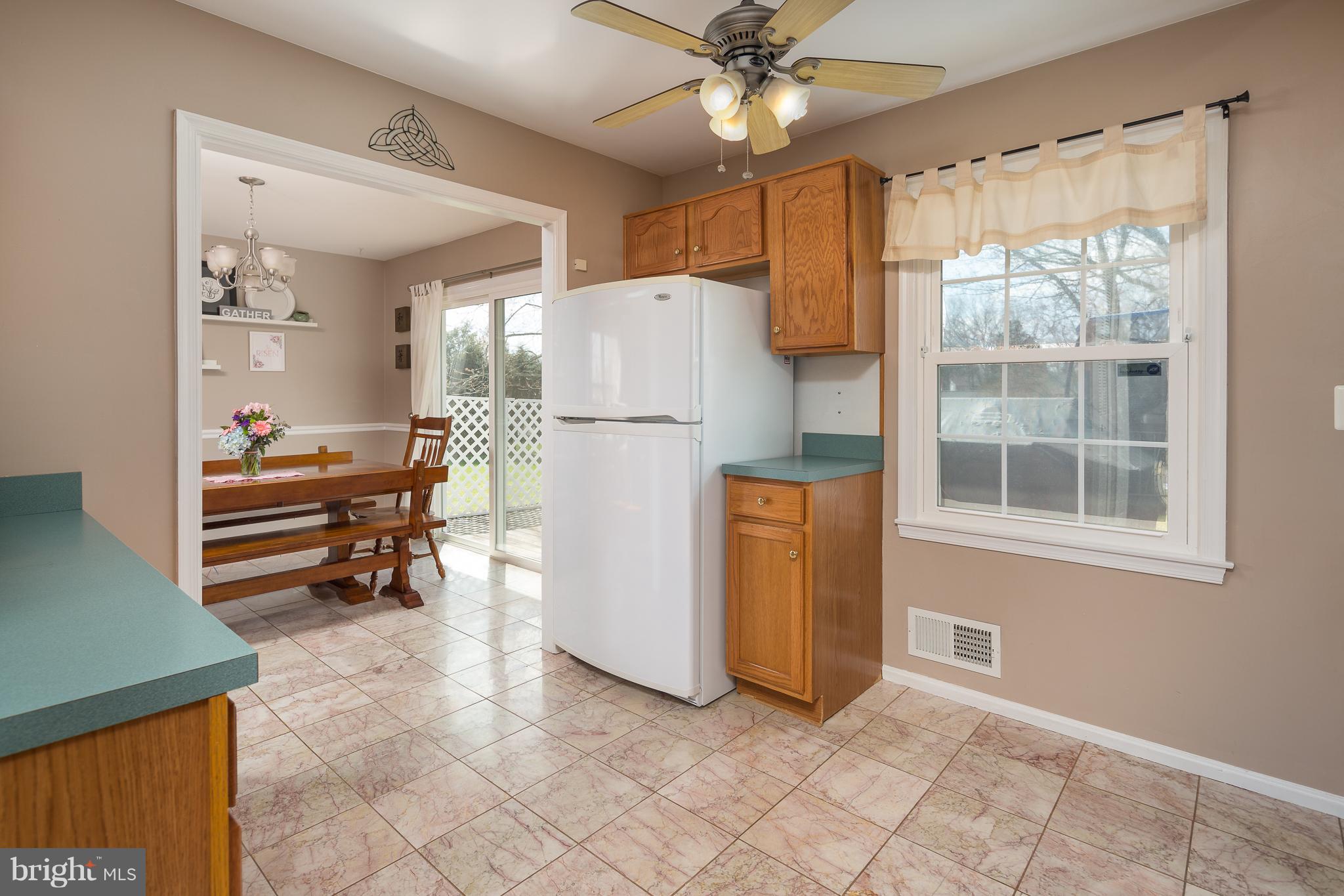 9705 Botsford Road Manassas, VA 20109 - Photo 8 of 22 Kitchen