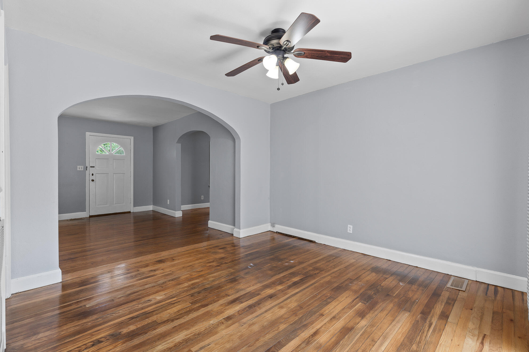 949 Signal Road Signal Mountain, TN 37377 - Photo 11 of 48 Signal-27