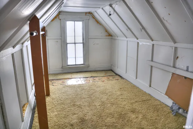 $69,900 | 509 East Calhoun Street, Macomb, IL 61455