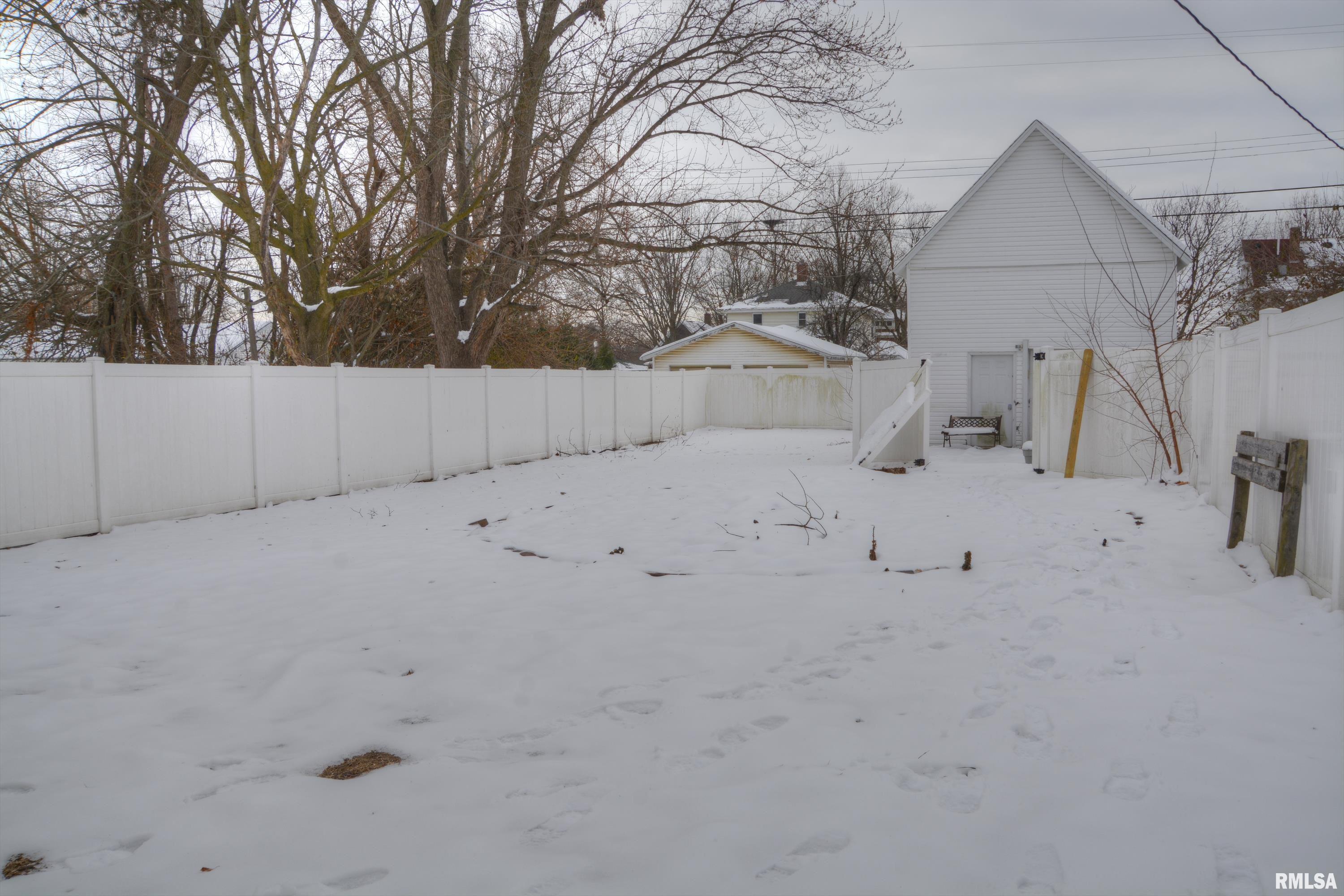 509 East Calhoun Street Macomb, IL 61455 - Photo 19 of 20