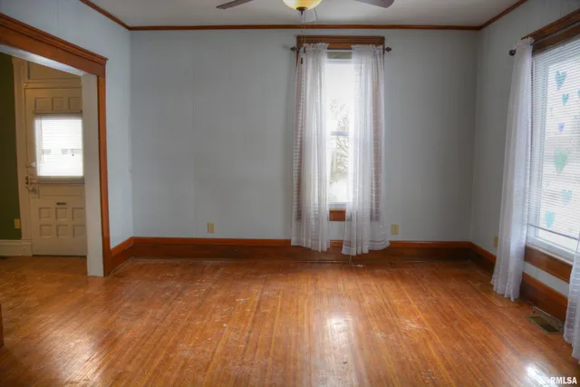 $69,900 | 509 East Calhoun Street, Macomb, IL 61455