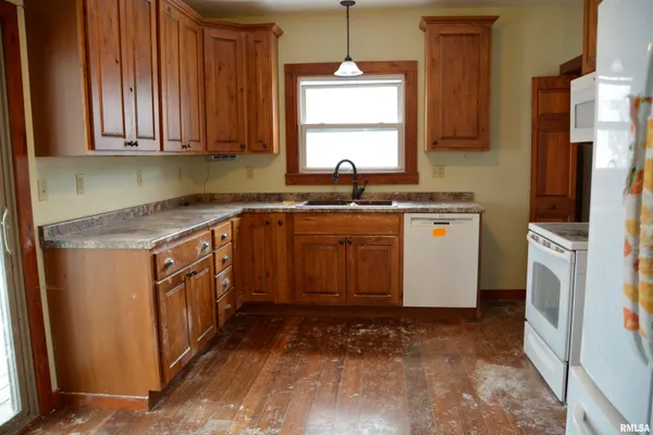 $55,000 | 509 East Calhoun Street, Macomb, IL 61455