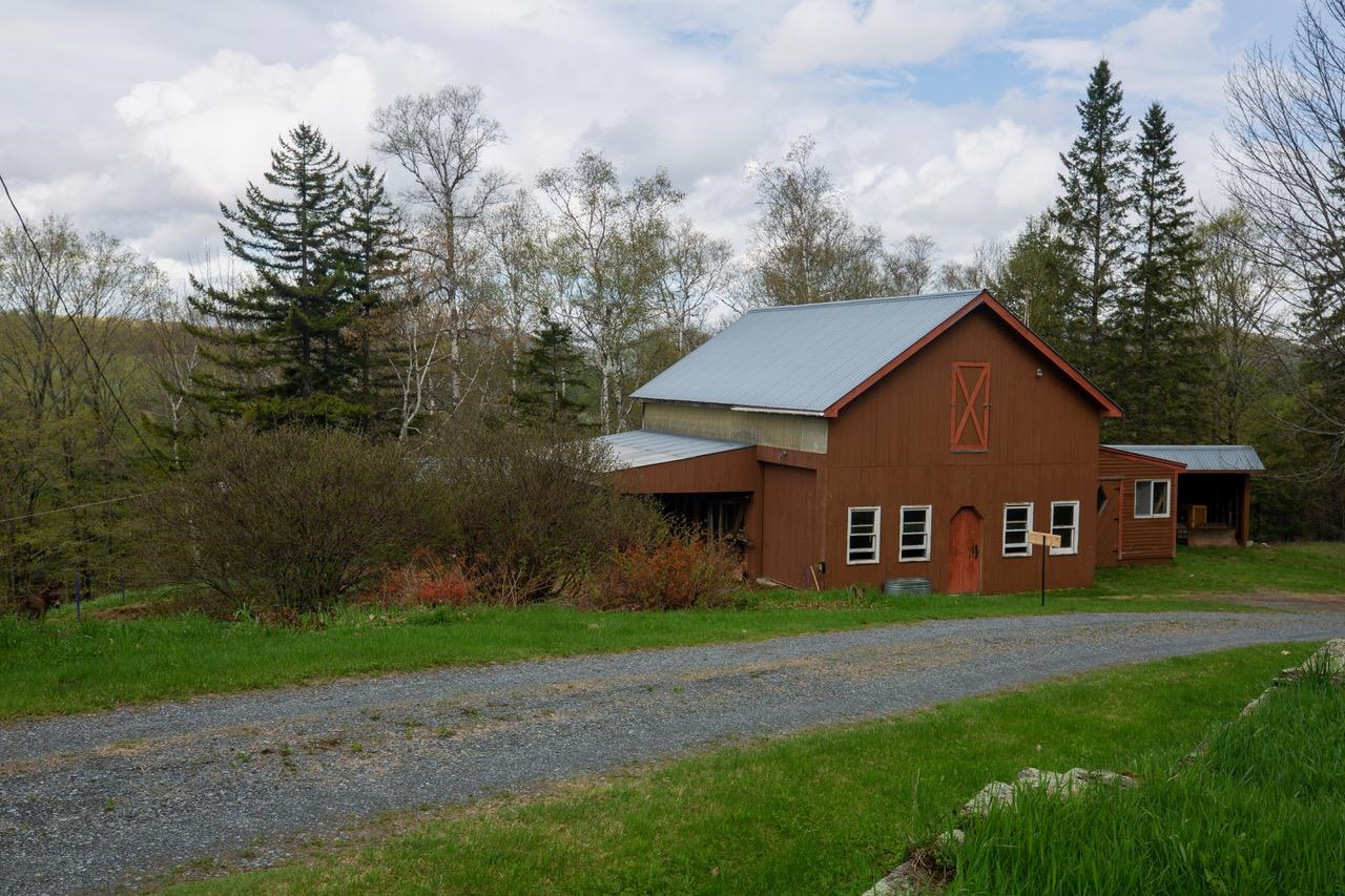 1605 Kingdom Road Vershire, VT 05079 - Photo 30 of 36