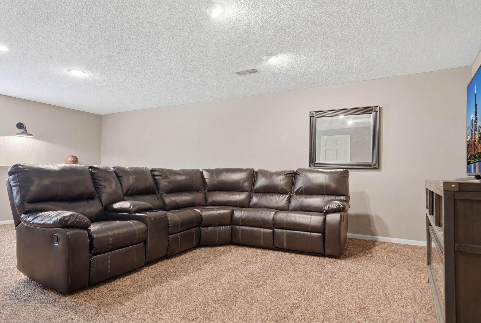 9644 Tree Farm Road Eden Prairie, MN 55347 - Photo 44 of 77