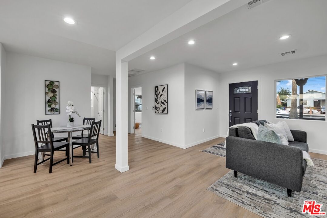 8779 Rincon Avenue Sun Valley, CA 91352 - Photo 12 of 25 Gallery Image 12