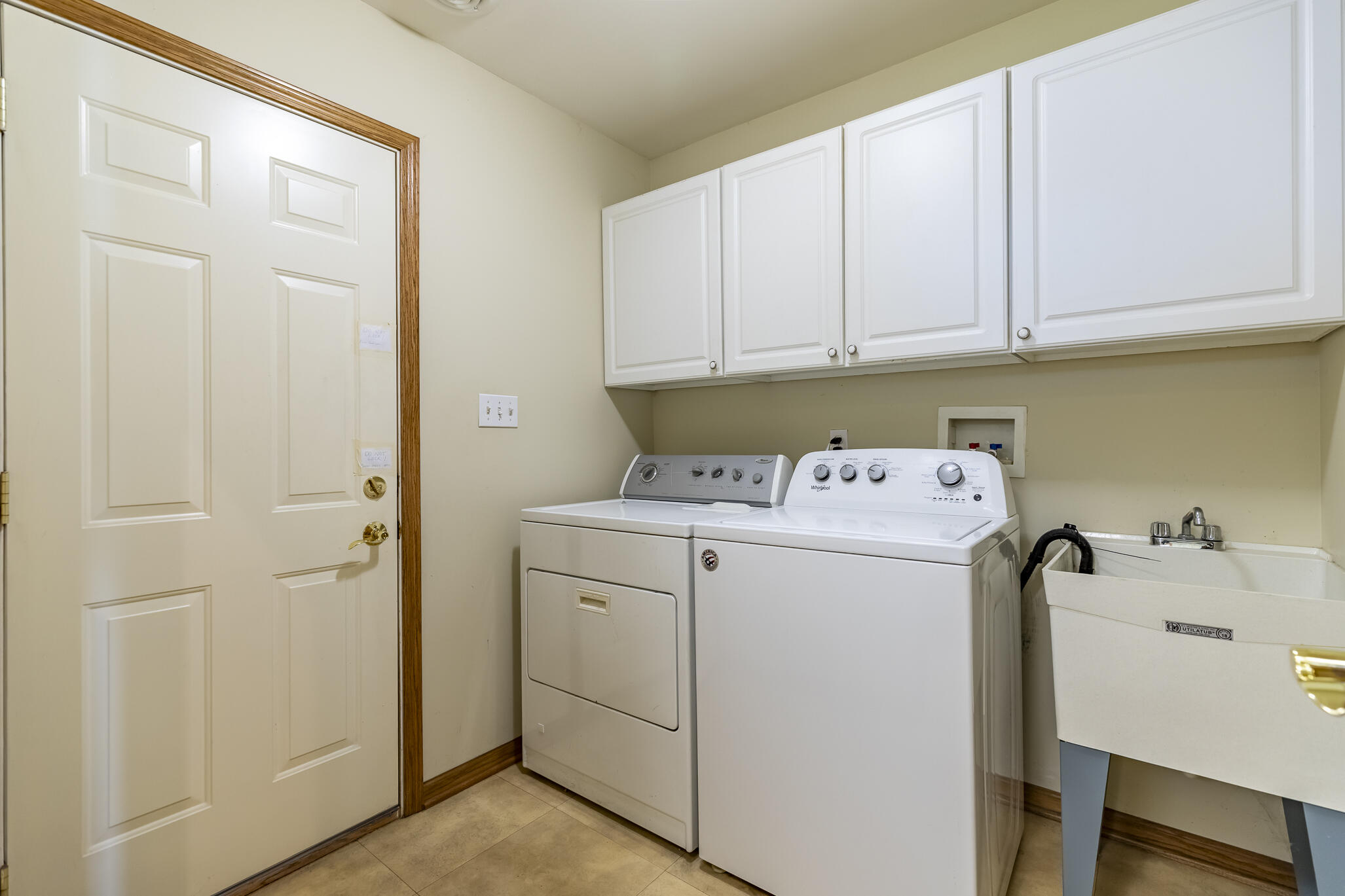 9841 Hart Street St. John, IN 46373 - Photo 19 of 28 a utility room with dryer and washer