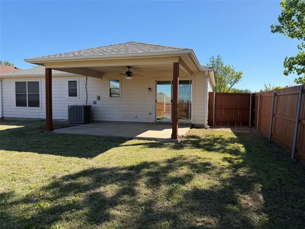 $1,695 | 1424 Pheasant Drive, Sherman, TX 75092