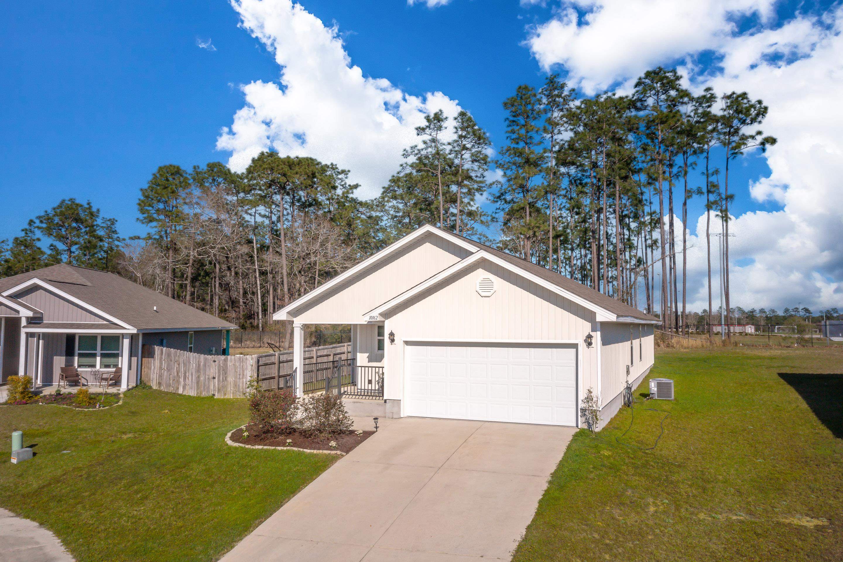 10162 Brodick Loop Daphne, AL 36527 - Photo 4 of 33 Front Of Structure