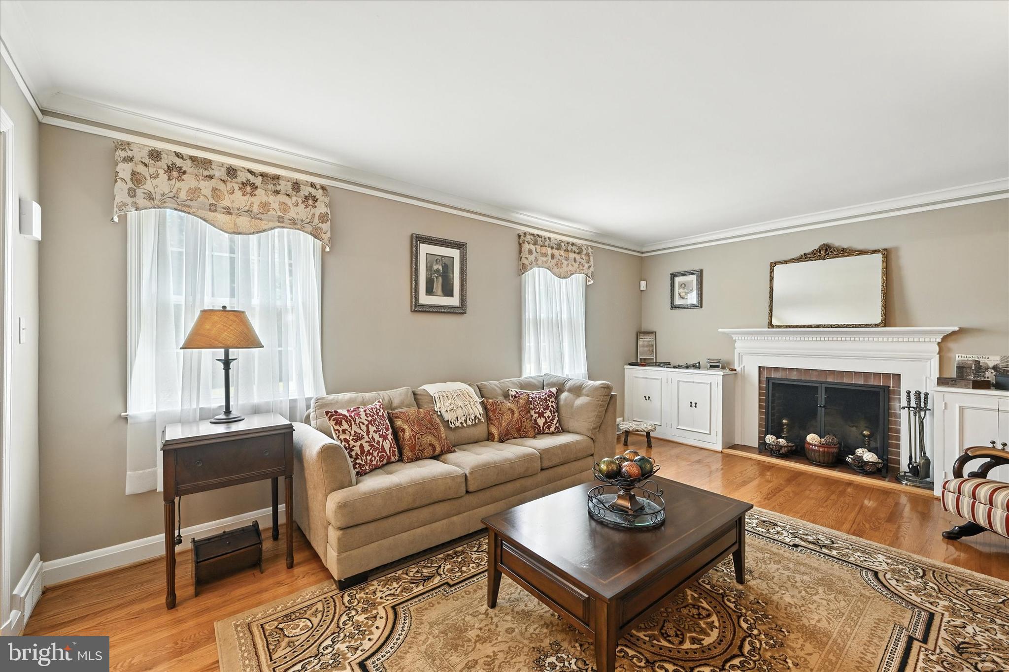9108 Satyr Hill Road Baltimore, MD 21234 - Photo 6 of 71 Formal Living room - hardwood floors
